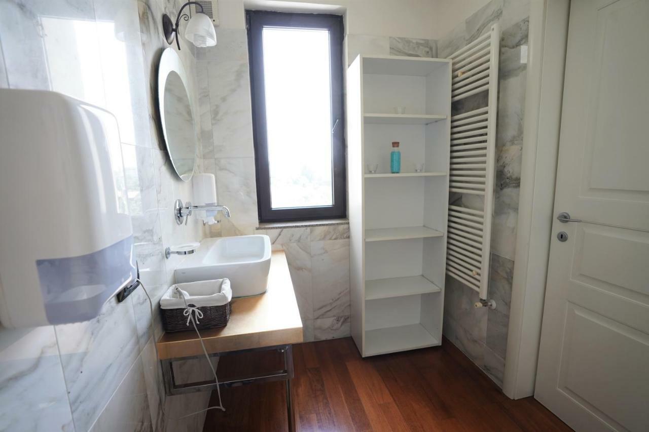 City Center Premium Apartments Bukarest Eksteriør billede