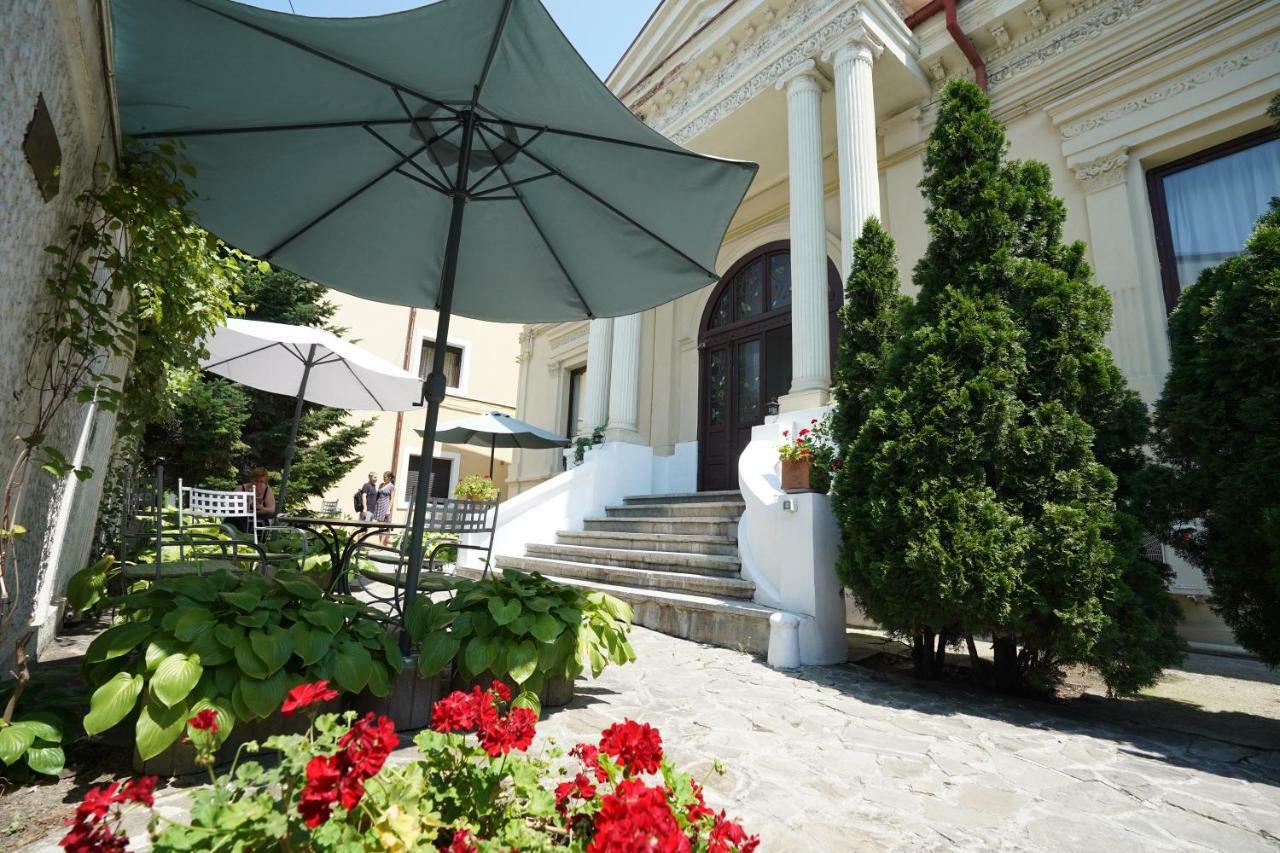 City Center Premium Apartments Bukarest Eksteriør billede
